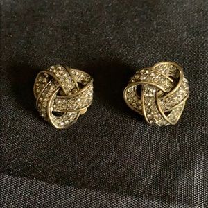 Heidi Daus clip on earrings